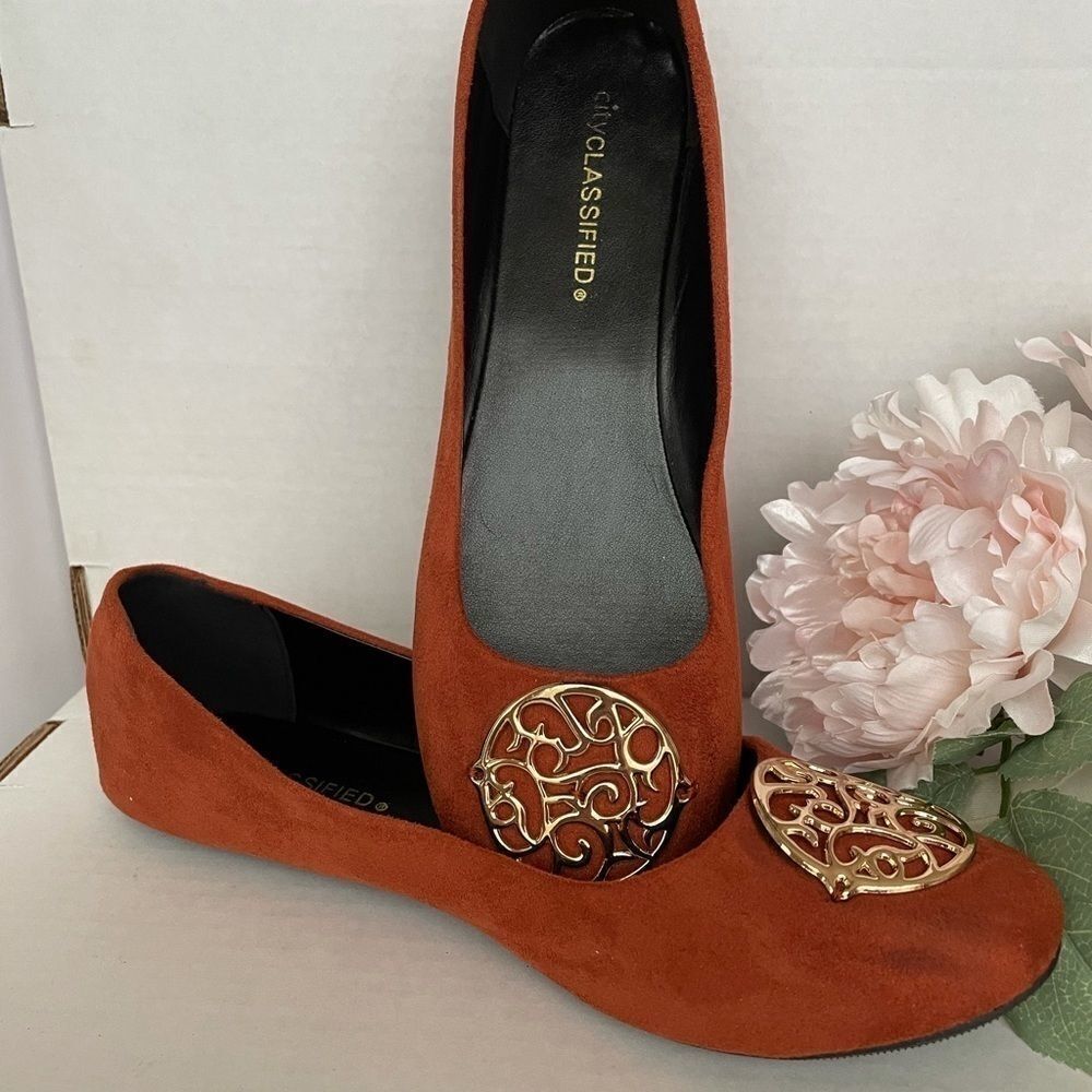 ‎SOFT SUEDE LIKE COPPER FLATS